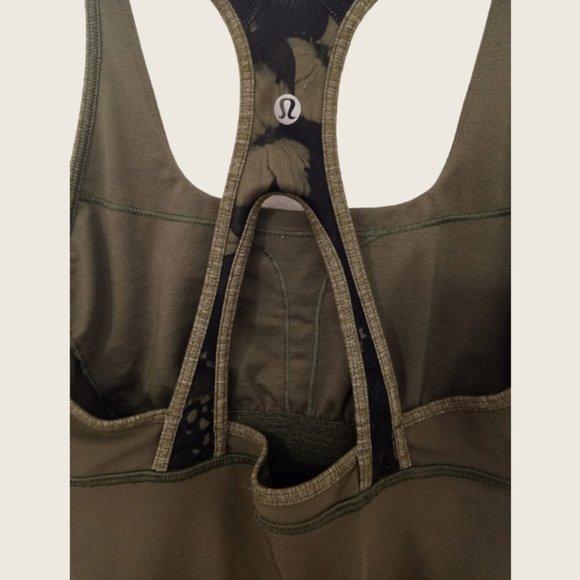 Lululemon Olive Green and Camo Racer Back Tank Top Women Size 6 - Picture 4 of 7
